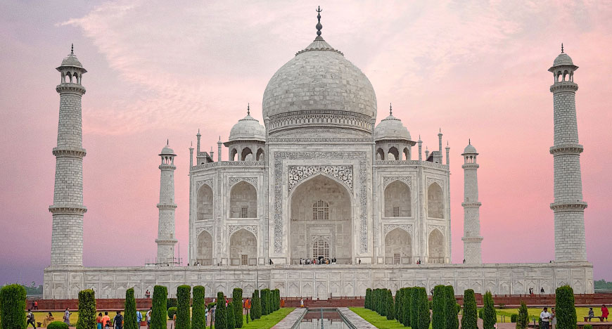 Delhi Agra Tour Package | Full Day Agra Trip from Delhi - Apex Voyages